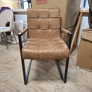 5x Eetkamerstoel met armleuning Bruin