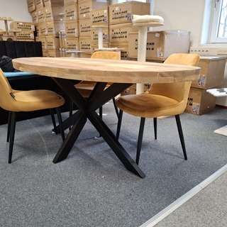 Ovale eetkamertafel met 4x stoel