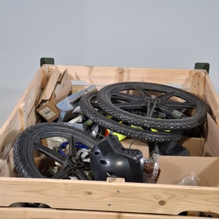 Diverse onderdelen en bedrijfsinventaris