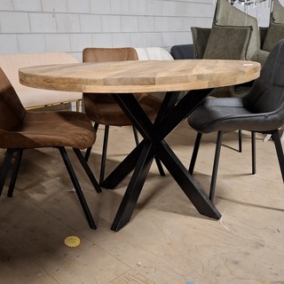 Ronde eetkamertafel met 4x stoel