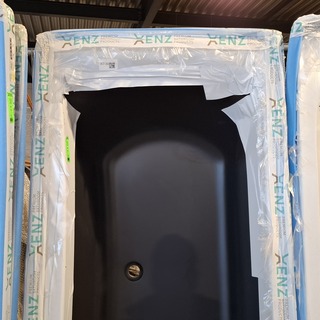 Ligbad, Xenz, Robijn, Mat zwart