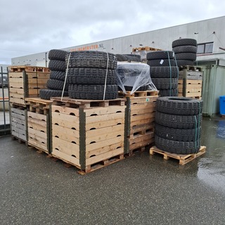 Partij diverse banden, O.a Continental, Michelin