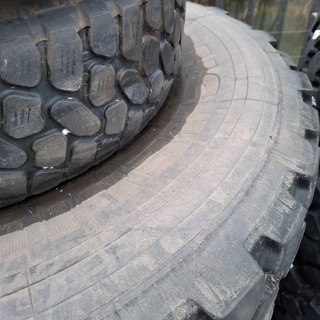 4x Vrachtwagenband en 2x autoband, Michelin, Continental, o.a XZL, LM9