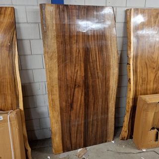 Boomstameetkamertafel