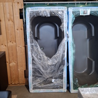 Ligbad, Xenz, Ibiza, Mat zwart