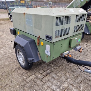 Compressor mobiel, Ingersoll-Rand, typer1075F726, 2003