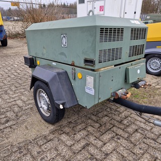 Mobiele compressor, Ingersoll-Rand, W902, 2005