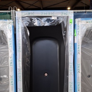 Ligbad, Xenz, Aruba, Mat zwart