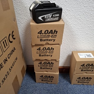 4x Accu 18V – 4.0Ah