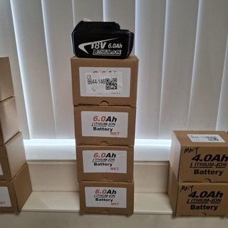 4x Accu 18V – 6.0Ah