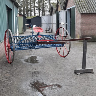 Paard getrokken hooihark Nicholsons Newark