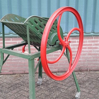 Nostalgische bietenmolen Vleesschauwer, SMA6