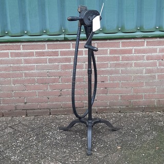 Nostalgisch veescheer apparaat, Burman & Sons