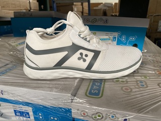 Ca. 1500x Sportschoenen, Diverse maten en modellen