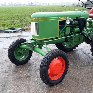 Oldtimer tractor Fendt , Dieselross F12GH, bouwjaar 1953