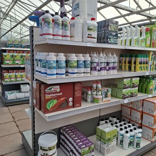 Assortiment bestrijdingsmiddelen o.a. DCM, Pokon