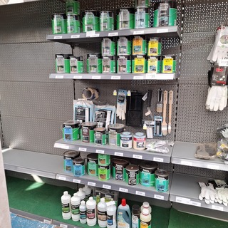 Partij houtbeschermingsmiddelen o.a. Tenco