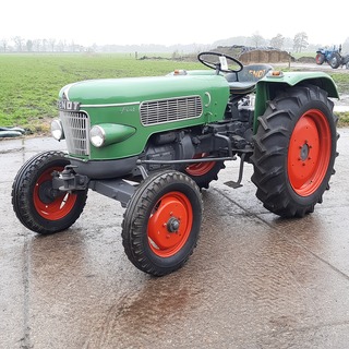 Oldtimer tractor Fendt, Fix 2
