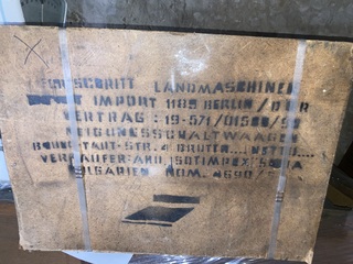 5x Weegschaal in kist, origineel uit de DDR-tijd