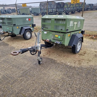 Compressor mobiel, Ingersoll-Rand, typer1075F726, 2003