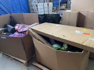 Partij  woonartikelen, meubels, persoonlijke verzorging, speelgoed etc