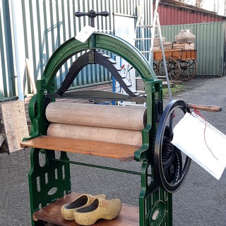 Nostalgische wringer H J W Hamers