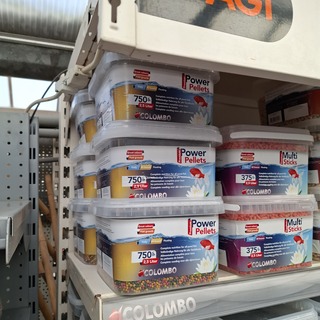 Partij visvoer o.a. Colombo, Hikari