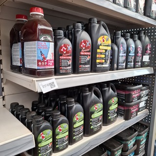 Partij vijver beschermingsmiddelen o.a. Colombo