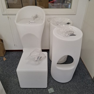 3x  Barkruk en kubus met LED verlichting Wit