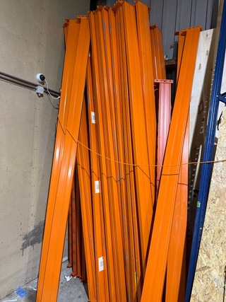 Ca 65 Ligger voor palletstelling, oranje