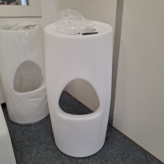 3x  Barkruk en kubus met LED verlichting Wit