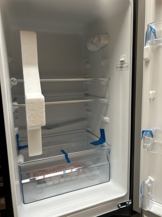 2x Koel-vriescombinatie 157 liter CHiQ, FBM157L42