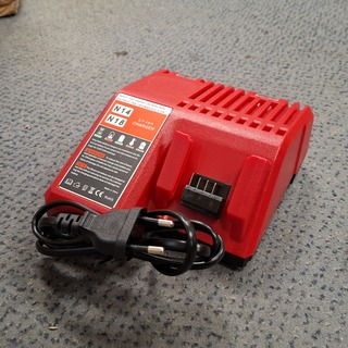 5x Accu lader 14-18V Rood