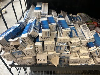 Partij installatietechniek accessoires w.o. mountain rail kit W.o. Phi