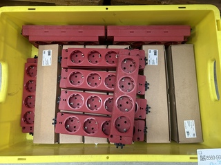 27x Stekkerblok 4-voudig Bachmann