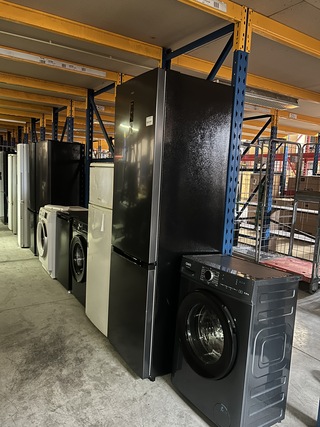 19x CHiQ witgoed w.o. wasmachines, koelkasten, vriezers