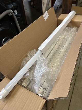 70x Led tube 10W 600mm Ellipz Lighting