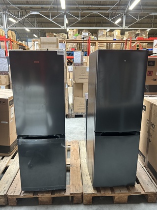 2x Koel-vriescombinatie 117 liter CHiQ, CBM117L42