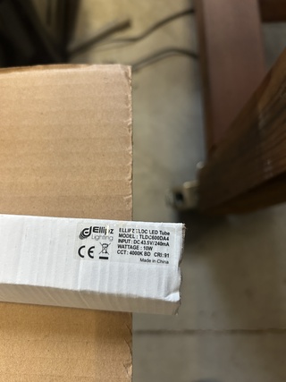 70x Led tube 10W 600mm Ellipz Lighting