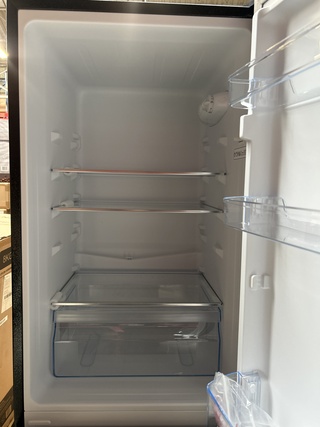 2x Koel-vriescombinatie 117 liter CHiQ, CBM117L42