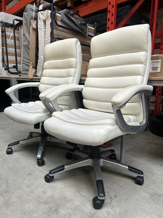 2x Design bureaustoel