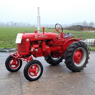 Oldtimer tractor Farmall Mc Cormick, Super A, bouwjaar 1948