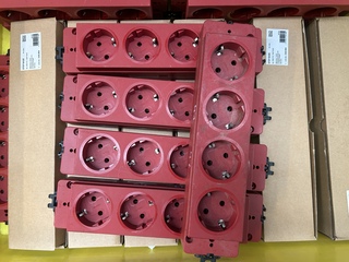 27x Stekkerblok 4-voudig Bachmann