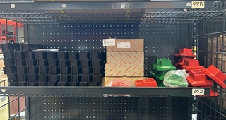 Partij schakelmateriaal en accessoires