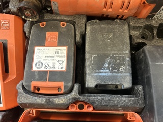 2x Machine met oscillerende beweging met 2x accu, 2x lader FEIN, Super