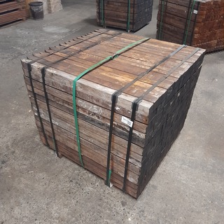Ca. 252x Hardhouten paal, 5 x 5 x 100 cm