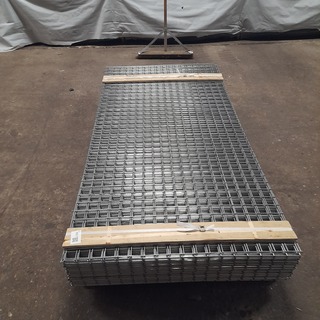 Ca. 50x Gegalvaniseerde gaasmat, Afmeting 90×180 cm, maaswijdte 5×5 cm