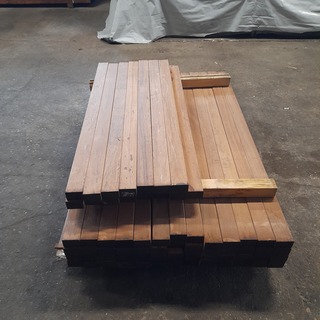 Ca. 67x Hardhouten regel, 4,5 x 7 x 125 cm en 4,5 x 7 x 155 cm