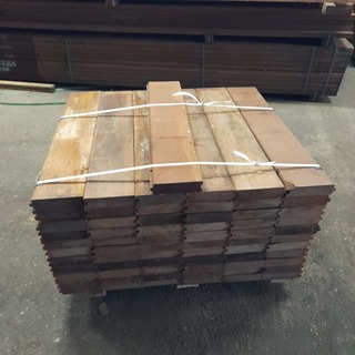 Ca. 67x Hardhouten damwand, 5 x 19,5 x 100 cm