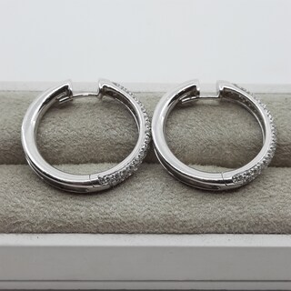 Paar witgouden creolen, 18 karaats, Leo Pizzo